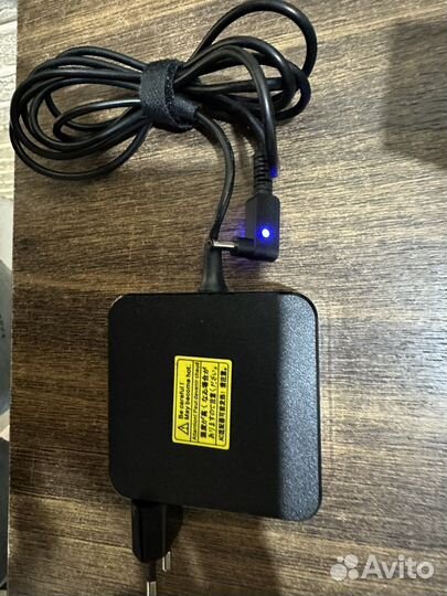 Новый блок питания 19v 3.42a 4.0x1.35 разъем