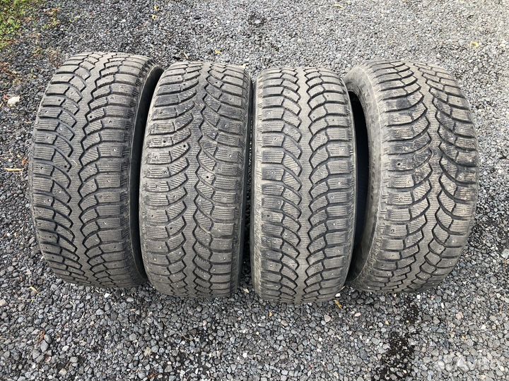 Bridgestone Blizzak Spike-01 225/55 R17 101T