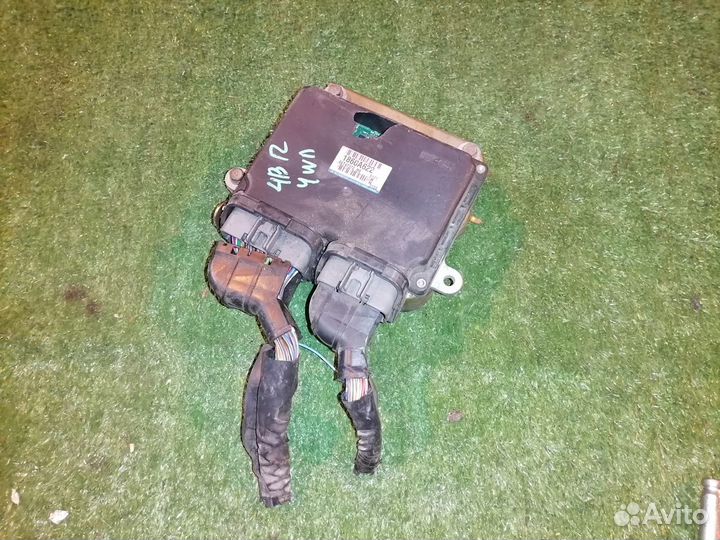 Блок управления двигателем 4B12 1860A622 Mitsubish