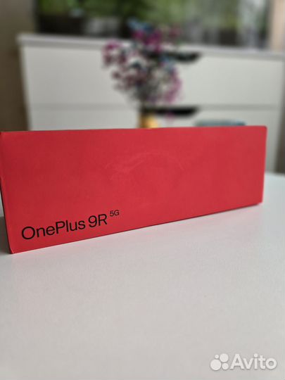 OnePlus 9R, 8/256 ГБ