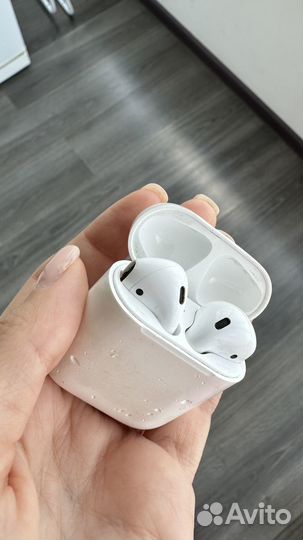 Беспроводные наушники Apple AirPods 2