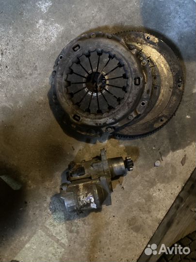 Стартер carina е