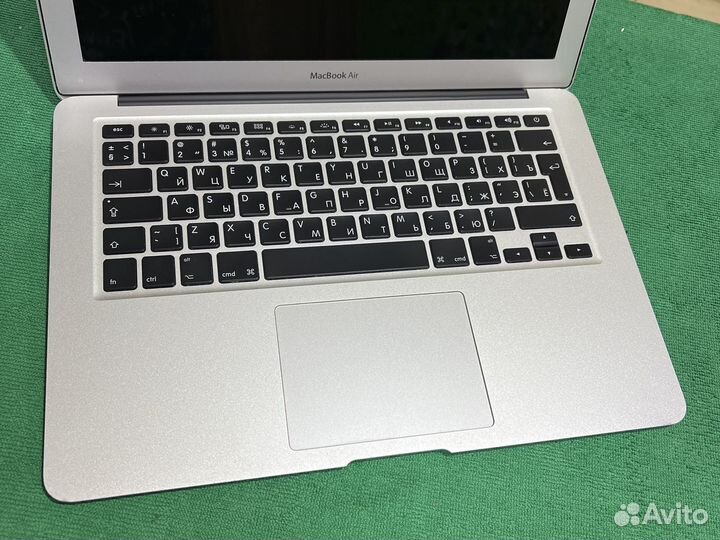 MacBook Air mid 2013 i5, 4Gb, SSD 256Gb