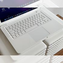 MacBook 13-inch с хранения