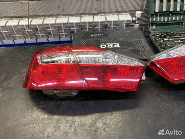 Задние стоп сигналы на тойота камри v50