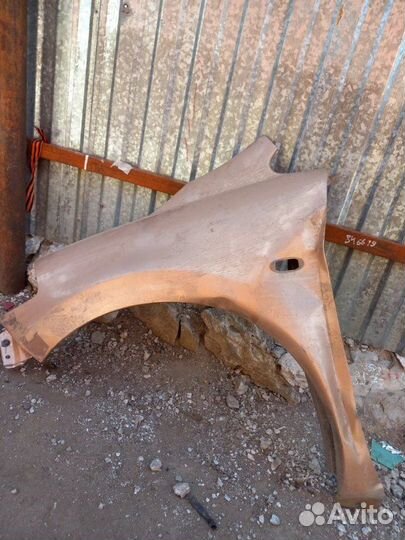 Крыло переднее левое Nissan Tiida