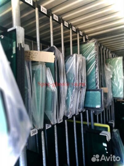 Стекло нижнее (триплекс) для Volvo EW 140 b/460 Bl