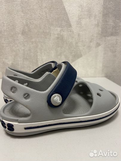 Сандали crocs