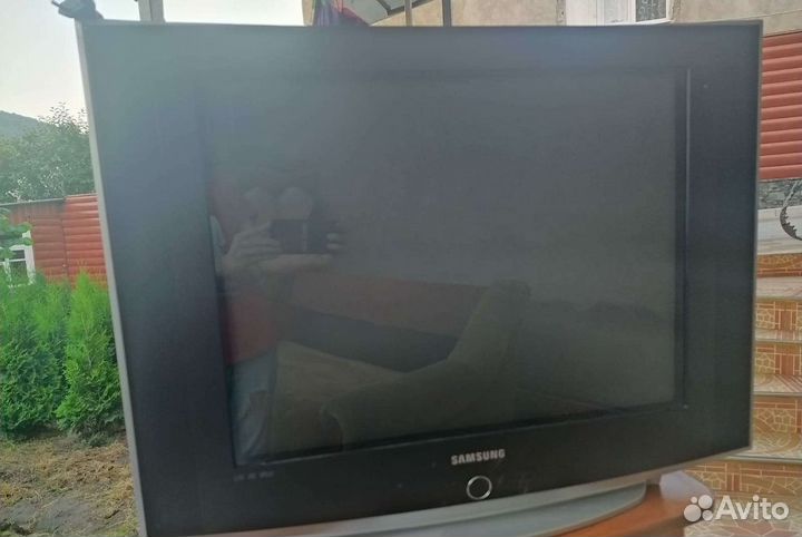 Телевизор samsung