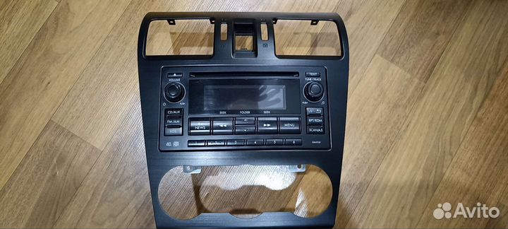 Штатная магнитола subaru xv '12год+рамка