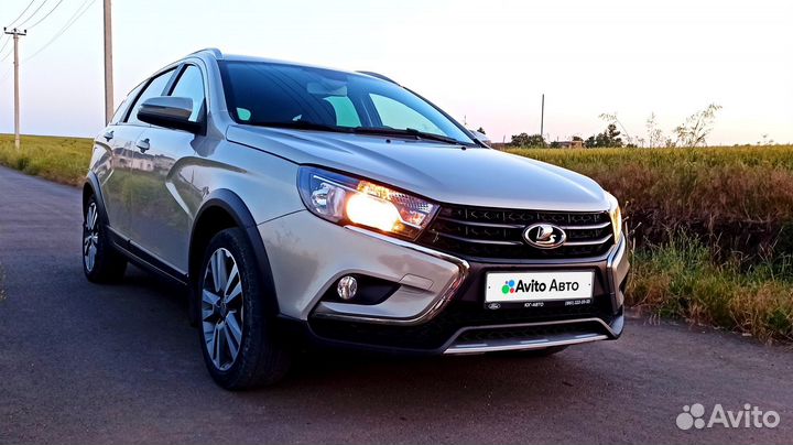 LADA Vesta Cross 1.6 CVT, 2020, 59 570 км