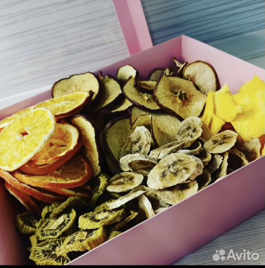 Мясные снеки и фруктовые чипсы