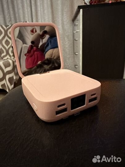 Power bank с зеркалом
