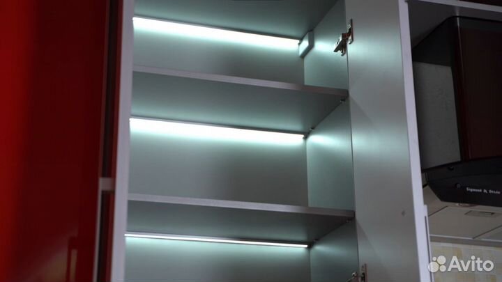 Умная система подсветки шкафов в трех цветах