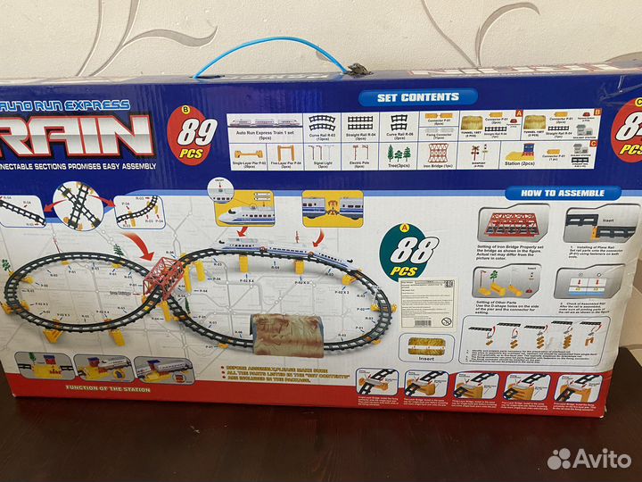 Поезд на батарейках новый