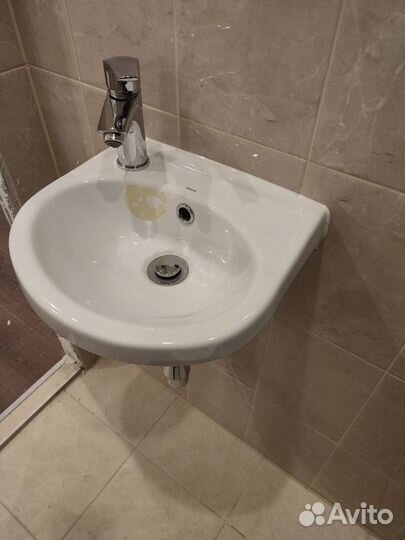 Сантехника от застройщика новая