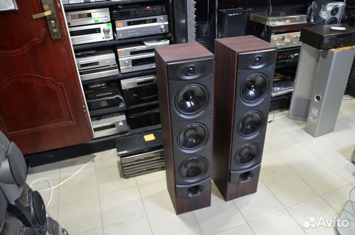 Большие напольники Wharfedale Xarus 5000