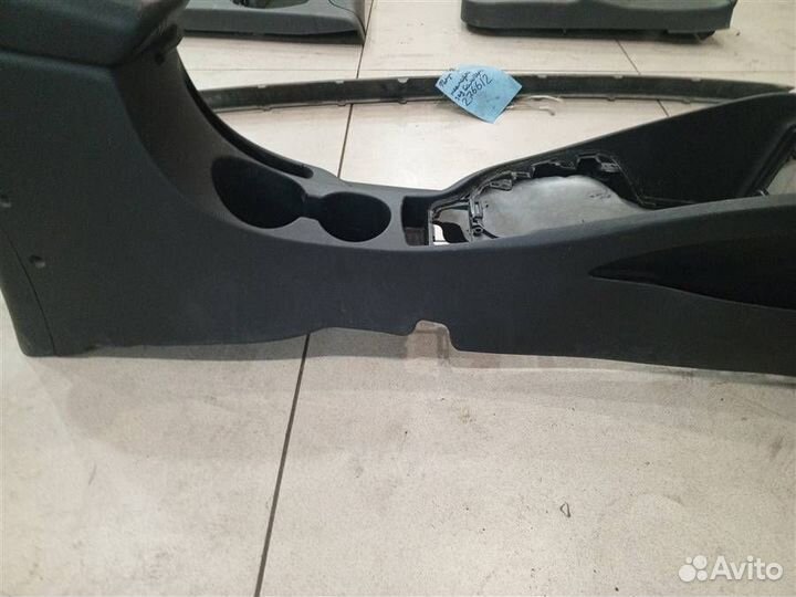 Подлокотник Kia Rio 2011-2016