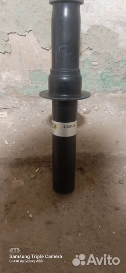 Продам передние амортизаторы бмв х6