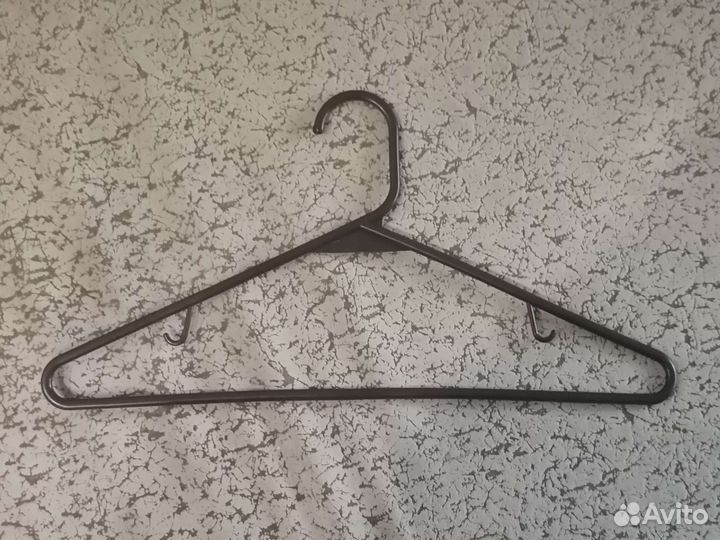 Вешалки плечики