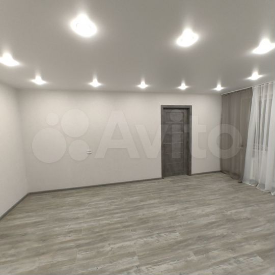 2-к. квартира, 46 м², 5/5 эт.