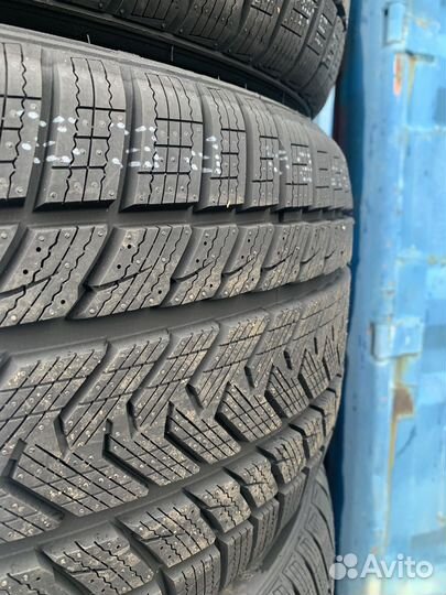 Gripmax SureGrip Pro Winter 265/35 R20 99V