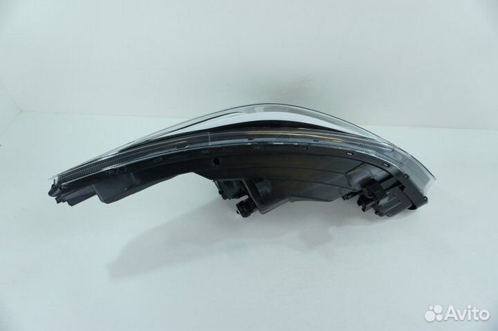 Фара левая Kia Rio 4 2020