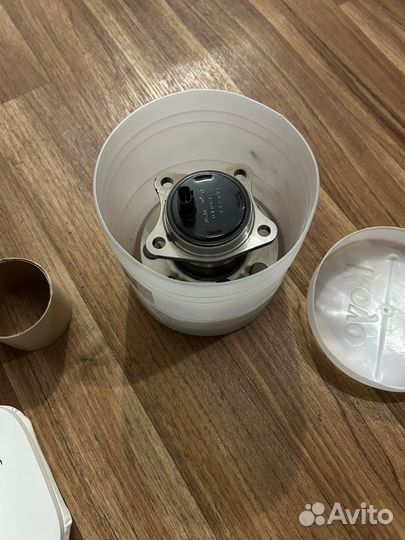 Задняя левая ступица camry