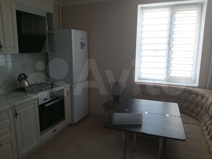 2-к. квартира, 50 м², 3/9 эт.