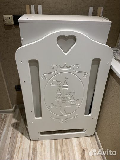 Детская кроватка с нижним комодом