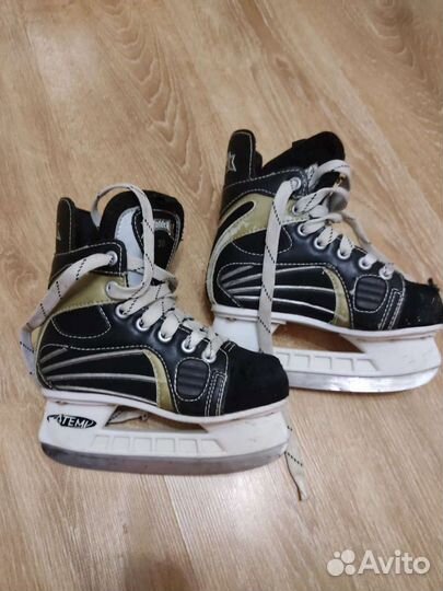 Коньки хоккейные детские