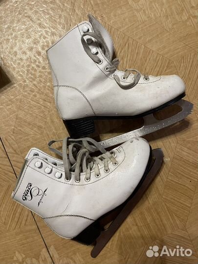 Коньки фигурные детские 36 размер