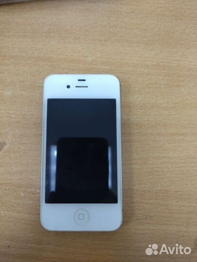 iPhone 4, 8 ГБ