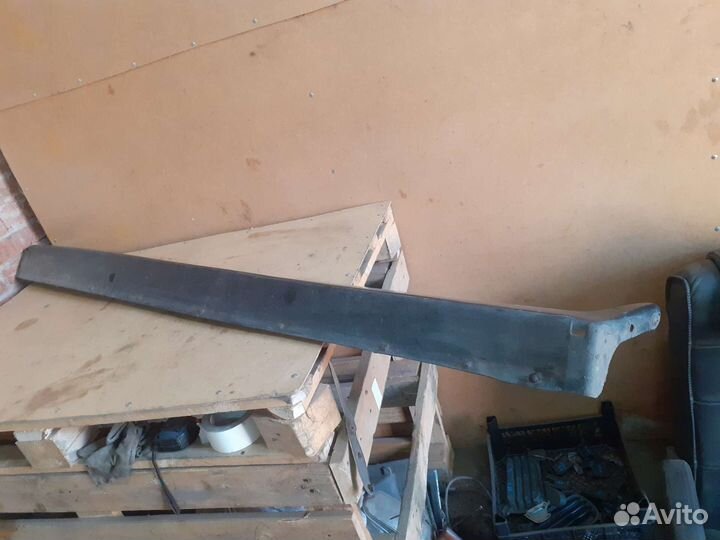 Порог правый Mitsubishi Galant 8