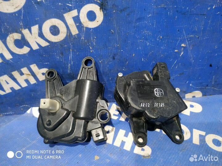 Моторчик заслонок отопителя Газ Волга 31105 седан