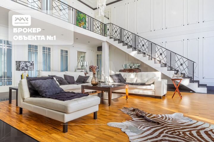 Дом 591,4 м² на участке 36 сот.