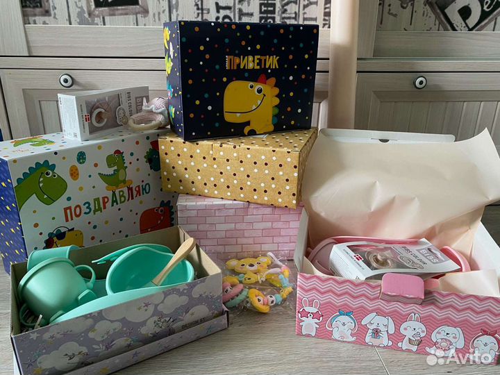Грызунки, посуда, пустышки, пледы, погремушки