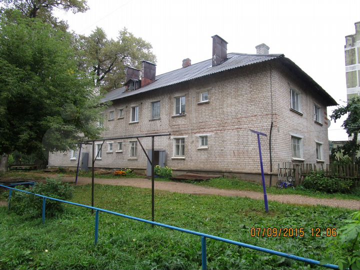 Комната 35 м² в 2-к., 2/2 эт.