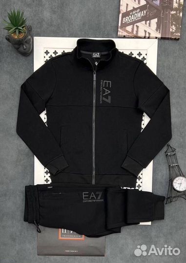 Спортивный костюм emporio armani ea7