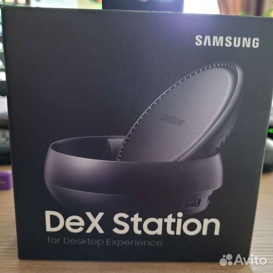 Samsung Dex Station EE-MG950