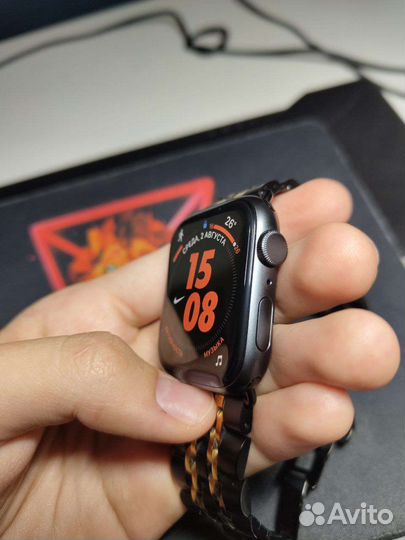 Apple Watch SE 44mm
