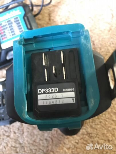 Дрель шуруповерт Makita DF333D