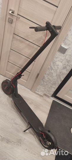 Электросамокат -xiaomi-mijia-m365pro