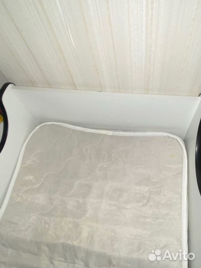 Кровать машинка