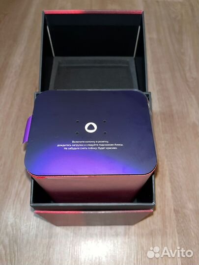 Умная колонка Яндекс Станция 2 с Алисой