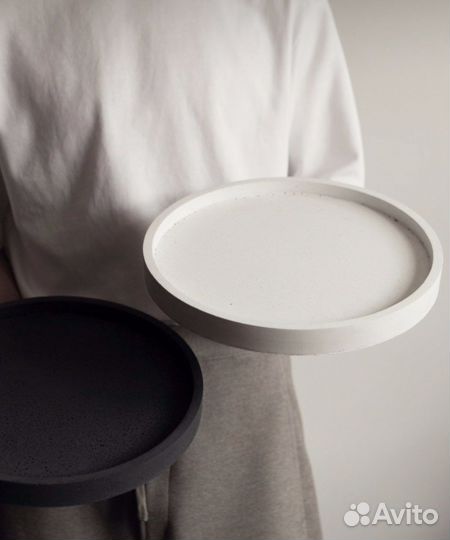 Поднос из архитектурного бетона