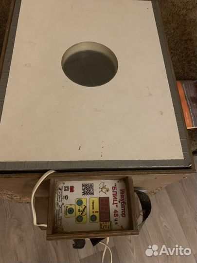 Инкубатор для яиц автоматический