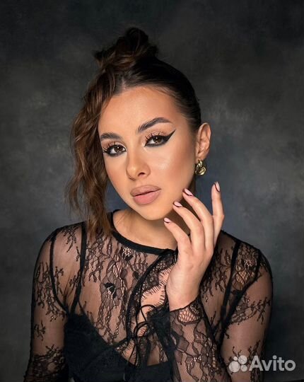 Визажист/стилист по волосам/ макияж / прически