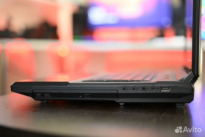 Clevo / Sager / Eurocom / DNS p170em i7 32Gb 7970