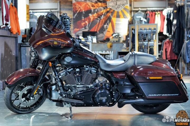 Harley-Davidson Street Glide, 2022